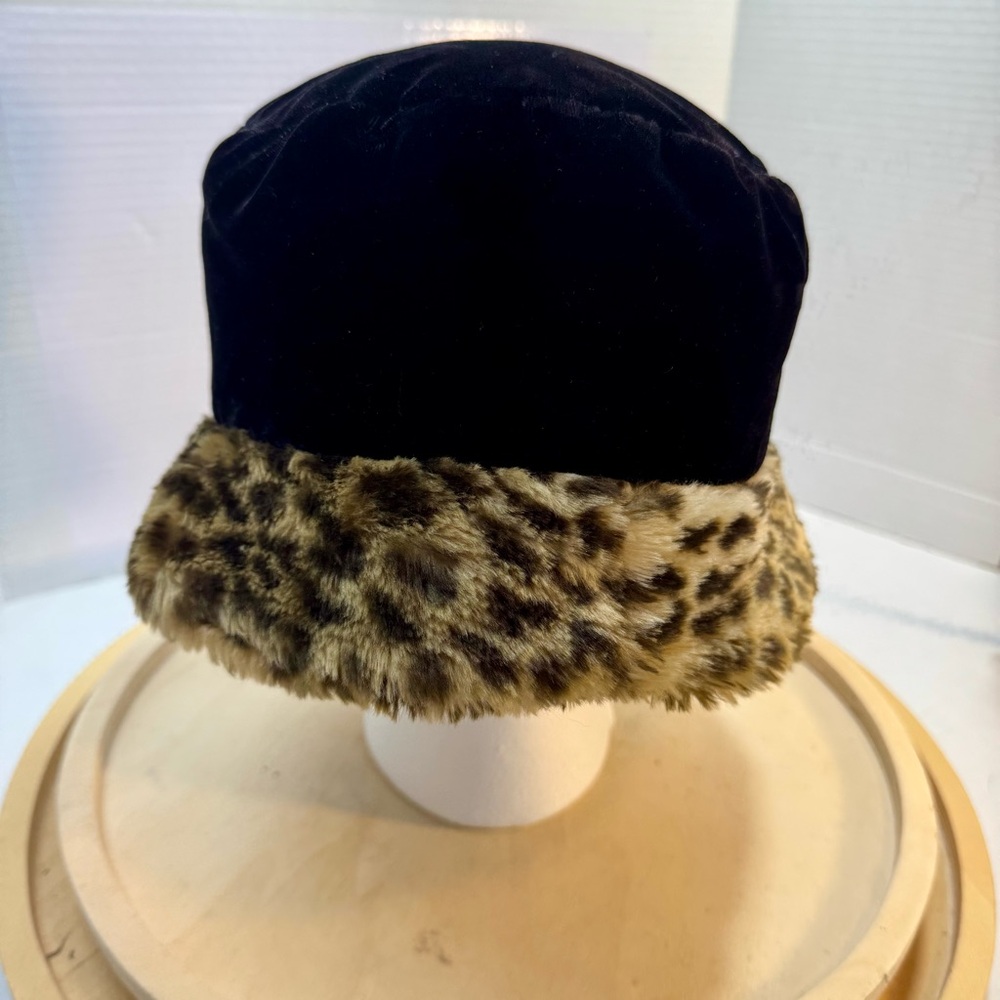 Elegant Black Velvet and Faux Leopard Print Mink Women's Bucket Hat Size Medium